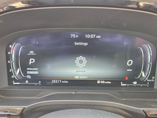 2025 INFINITI QX60 LUXE