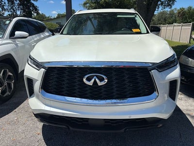 2023 INFINITI QX60 LUXE FWD