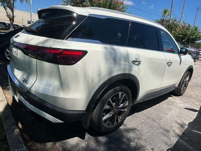 2023 INFINITI QX60 LUXE FWD