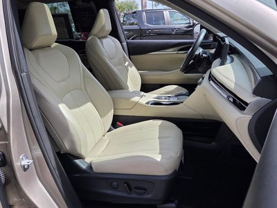 2023 INFINITI QX60 LUXE AWD