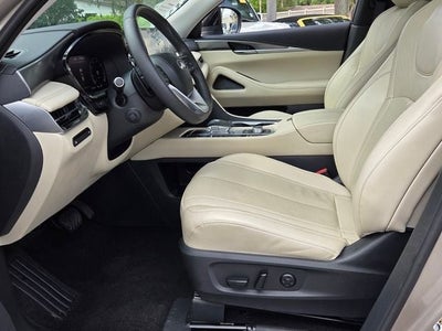 2023 INFINITI QX60 LUXE AWD