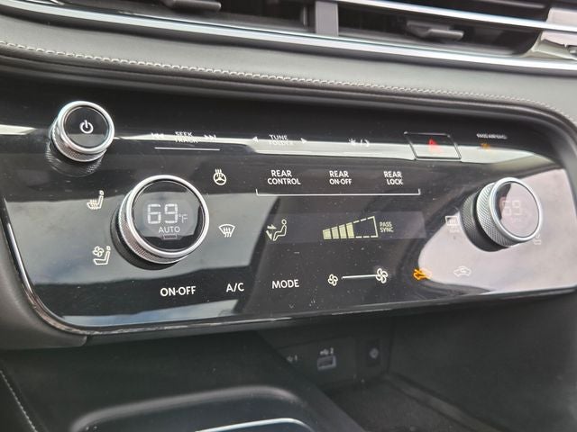 2023 INFINITI QX60 LUXE AWD