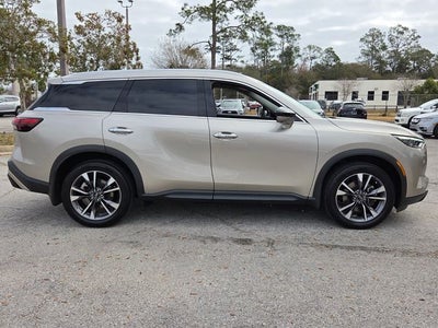 2023 INFINITI QX60 LUXE AWD