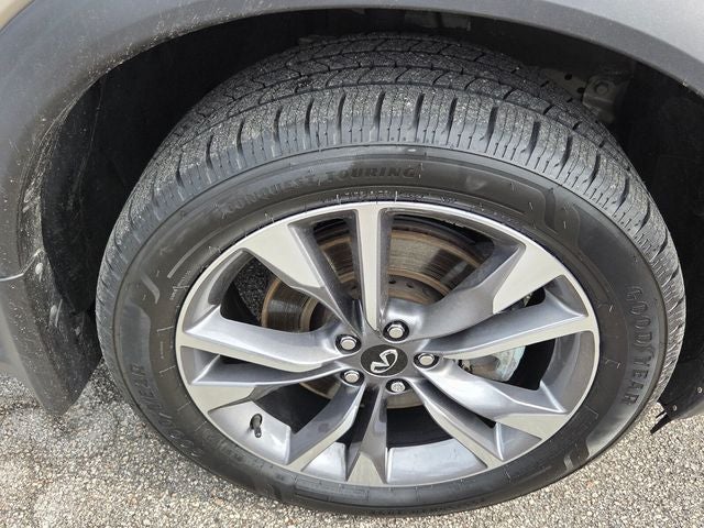 2023 INFINITI QX60 LUXE AWD