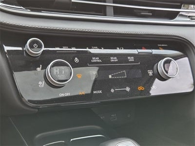 2023 INFINITI QX60 LUXE AWD