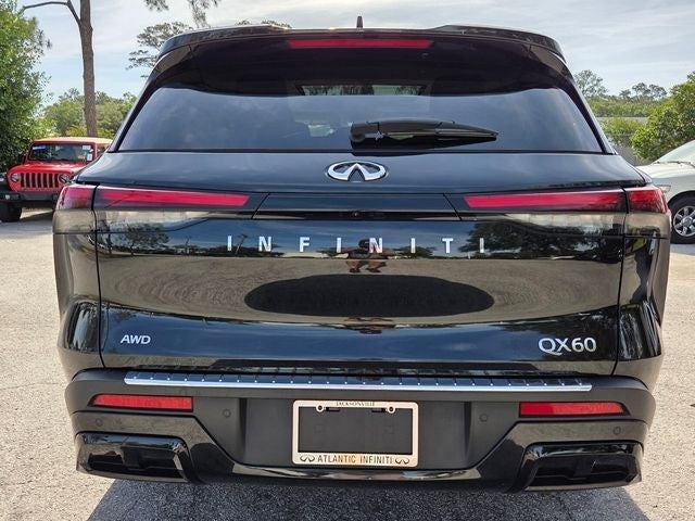 2023 INFINITI QX60 LUXE AWD