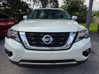 2017 Nissan Pathfinder Platinum