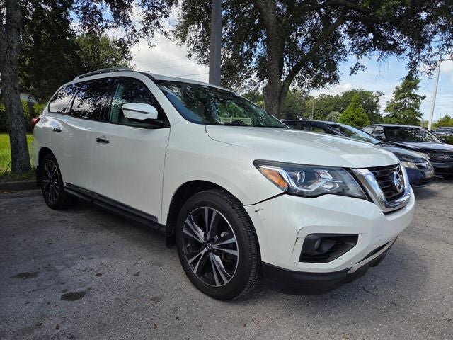 2017 Nissan Pathfinder Platinum