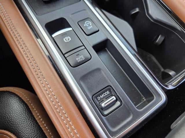 2023 Nissan Pathfinder Platinum