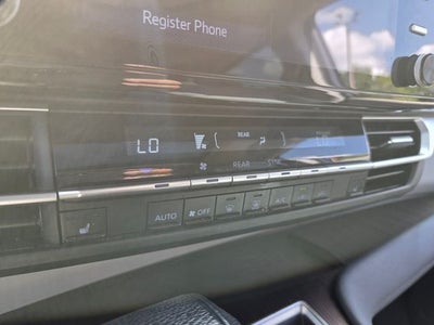2023 Toyota Sienna XLE 8 Passenger