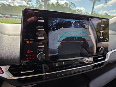 2023 Toyota Sienna XLE 8 Passenger