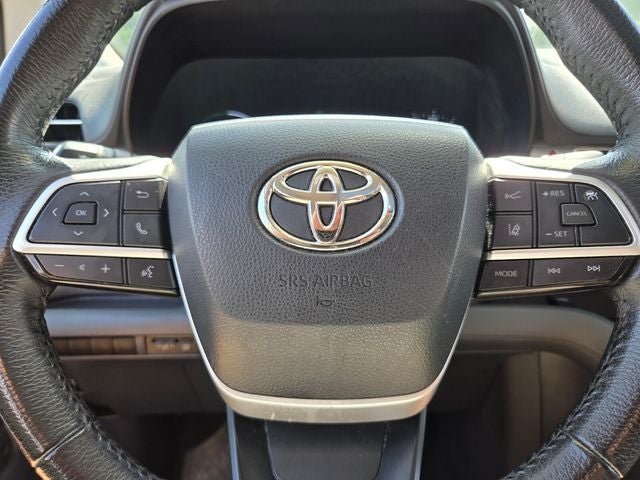 2023 Toyota Sienna XLE 8 Passenger