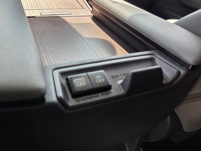 2023 Toyota Sienna XLE 8 Passenger