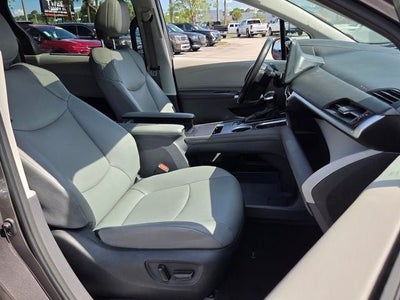 2023 Toyota Sienna XLE 8 Passenger