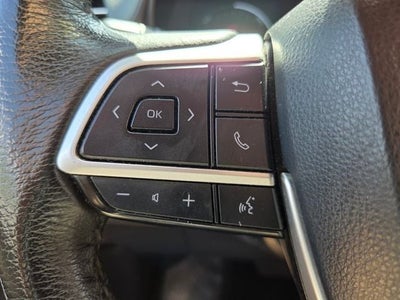 2023 Toyota Sienna XLE 8 Passenger