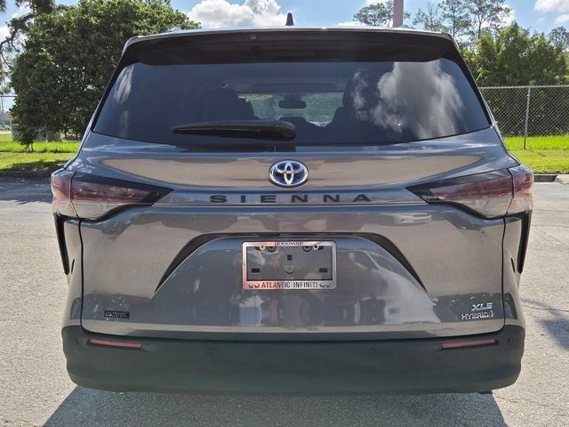 2023 Toyota Sienna XLE 8 Passenger