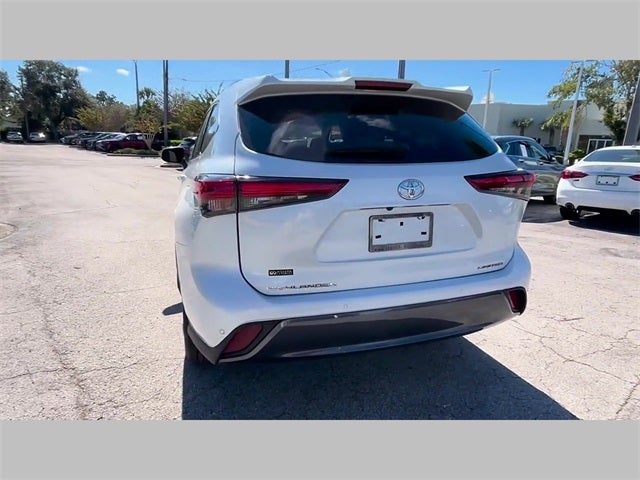 2022 Toyota Highlander Limited