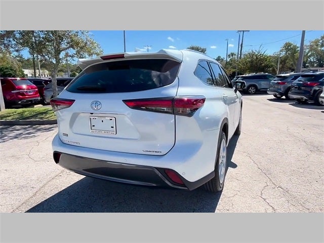 2022 Toyota Highlander Limited