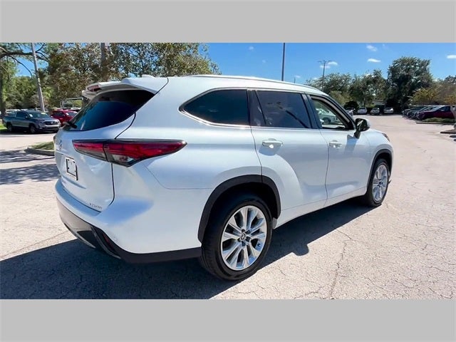 2022 Toyota Highlander Limited