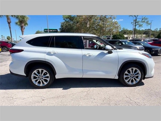 2022 Toyota Highlander Limited