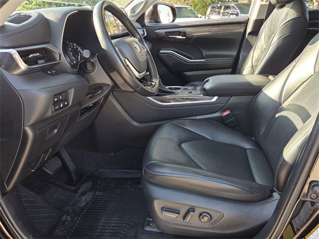 2022 Toyota Highlander Limited