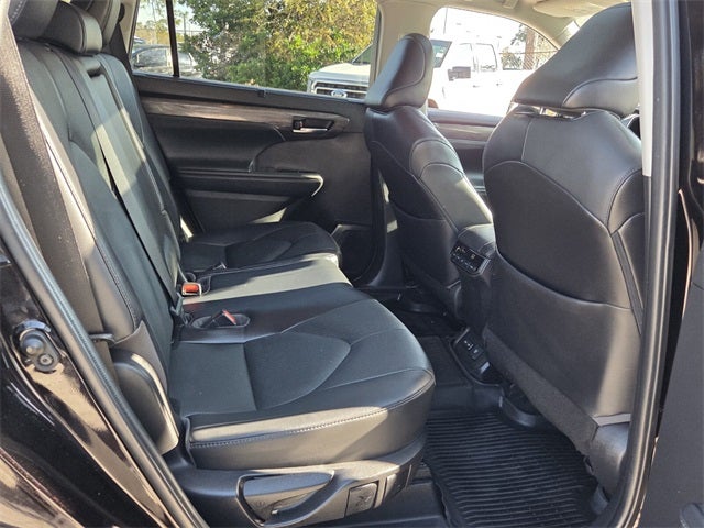 2022 Toyota Highlander Limited