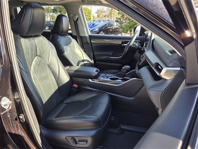 2022 Toyota Highlander Limited