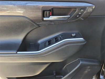 2022 Toyota Highlander Limited