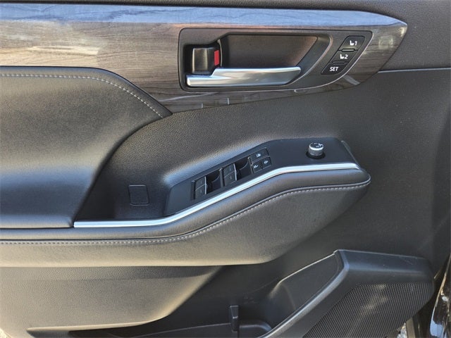 2022 Toyota Highlander Limited