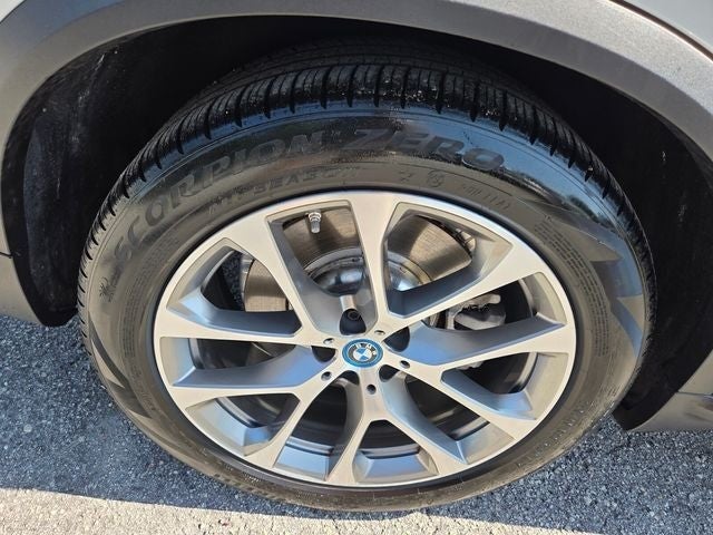 2025 BMW X5 xDrive50e