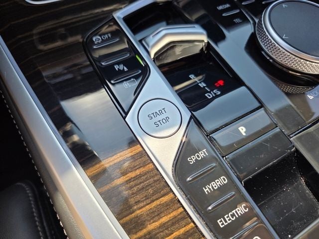 2025 BMW X5 xDrive50e