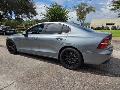 2020 Volvo S60 T6 Momentum