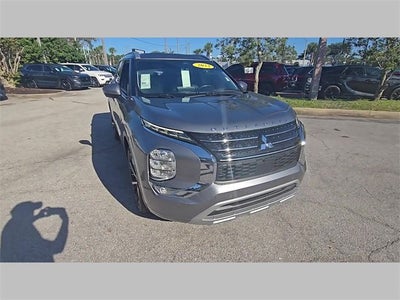 2023 Mitsubishi Outlander SEL Black Edition