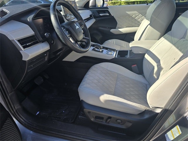 2023 Mitsubishi Outlander SEL Black Edition