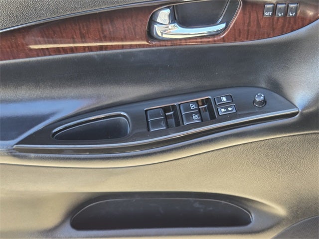 2016 INFINITI QX50 Base