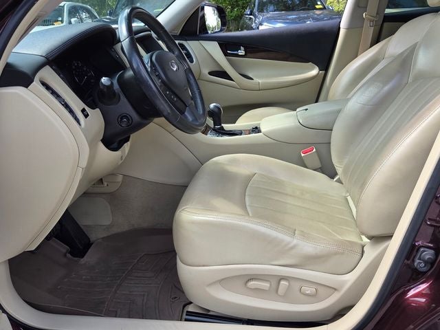 2016 INFINITI QX50 Base