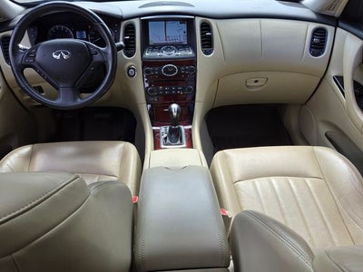 2016 INFINITI QX50 Base