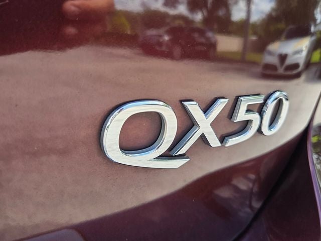 2016 INFINITI QX50 Base