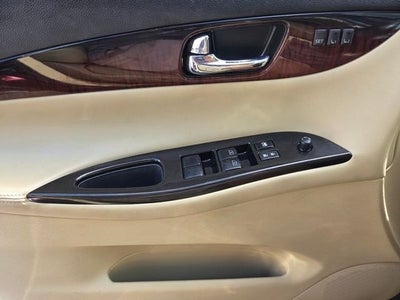 2016 INFINITI QX50 Base