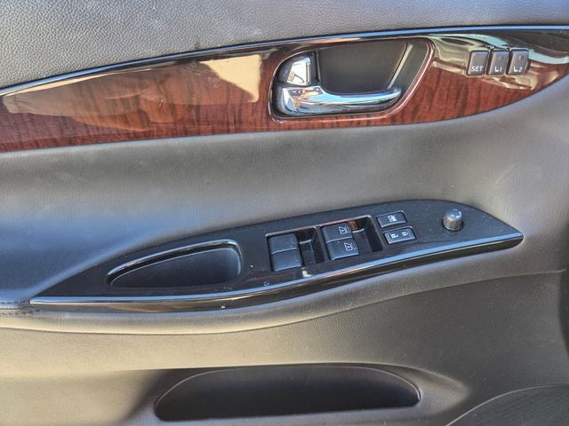 2016 INFINITI QX50 Base