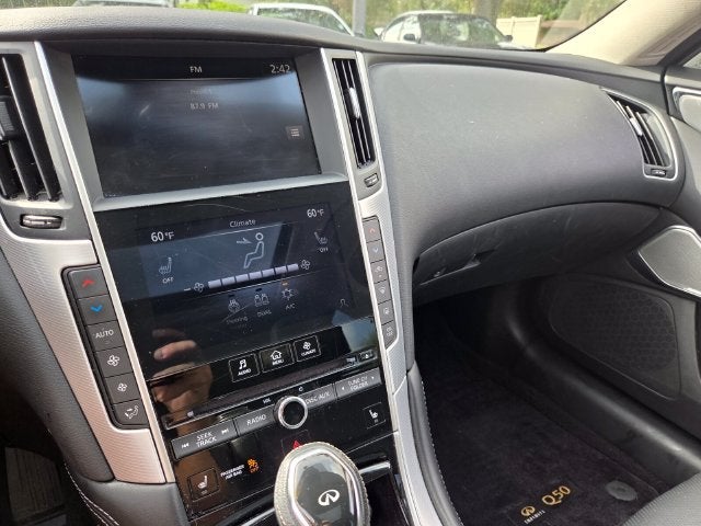 2021 INFINITI Q50 LUXE