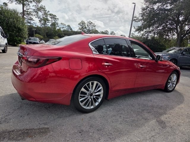 2021 INFINITI Q50 LUXE