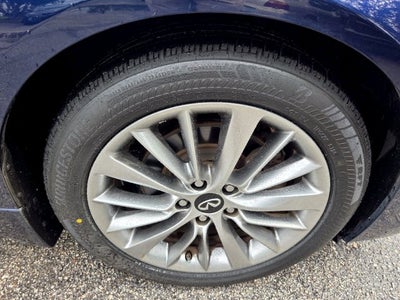 2023 INFINITI Q50 LUXE RWD