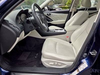 2023 INFINITI Q50 LUXE RWD