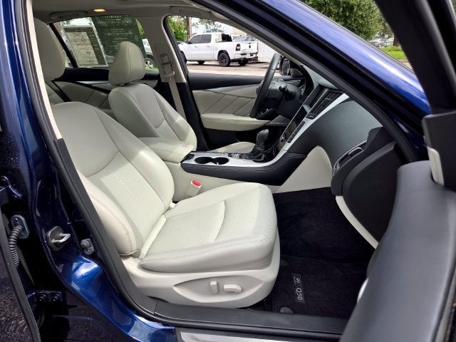 2023 INFINITI Q50 LUXE RWD