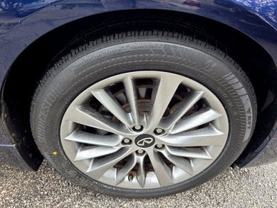 2023 INFINITI Q50 LUXE RWD