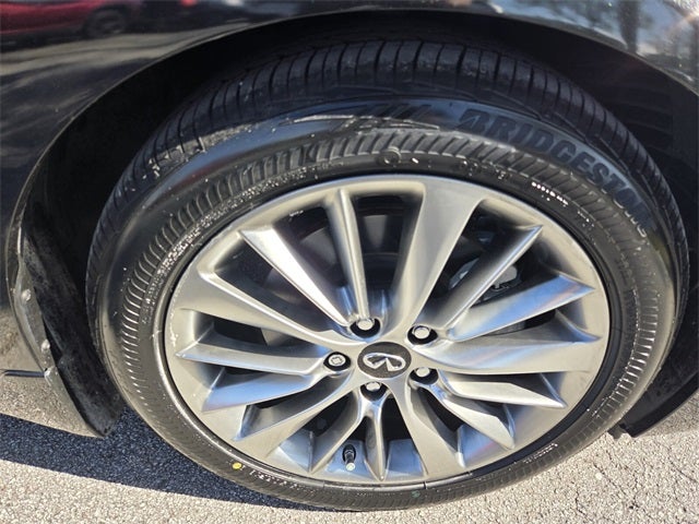 2023 INFINITI Q50 LUXE RWD