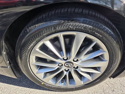 2023 INFINITI Q50 LUXE RWD