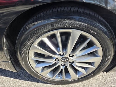 2023 INFINITI Q50 LUXE RWD