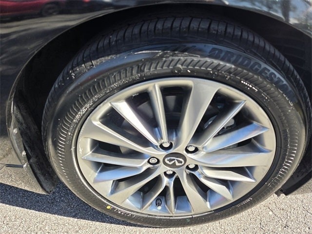 2023 INFINITI Q50 LUXE RWD